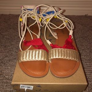 Indigorn sandal